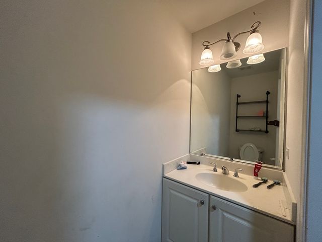 5643 Cambridge Way, Hanover Park, IL 60133