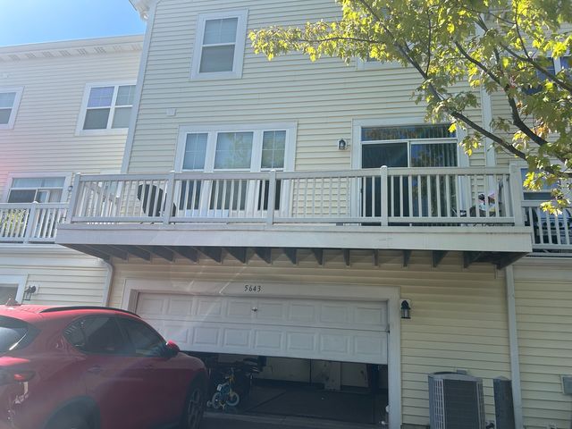 5643 Cambridge Way, Hanover Park, IL 60133