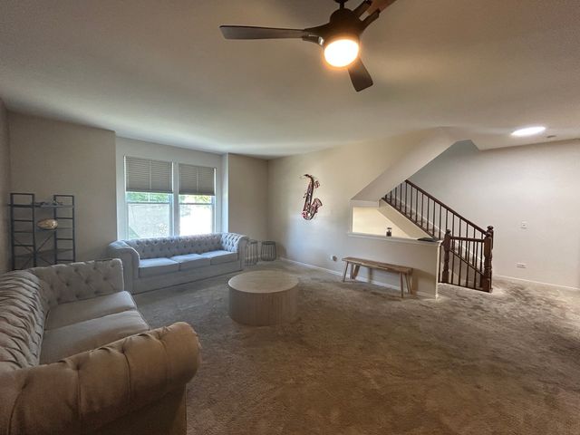 5643 Cambridge Way, Hanover Park, IL 60133