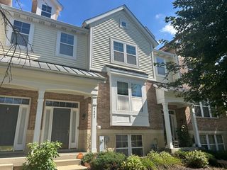 5643 Cambridge Way, Hanover Park, IL 60133