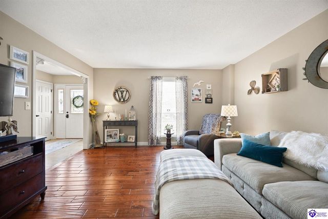 105 April Court, Elizabethtown, KY 42701