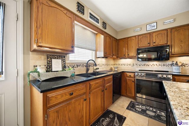 105 April Court, Elizabethtown, KY 42701