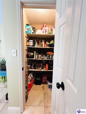 105 April Court, Elizabethtown, KY 42701