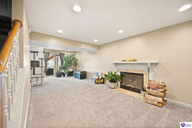 105 April Court, Elizabethtown, KY 42701