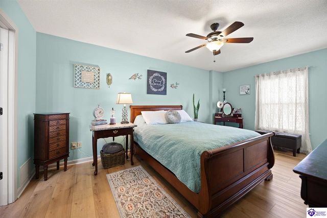 105 April Court, Elizabethtown, KY 42701