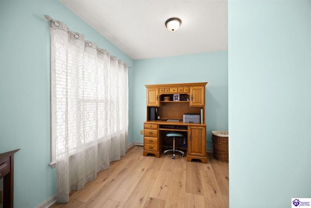 105 April Court, Elizabethtown, KY 42701