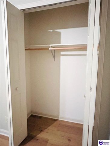 105 April Court, Elizabethtown, KY 42701