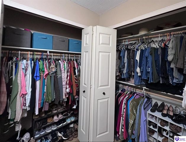 105 April Court, Elizabethtown, KY 42701