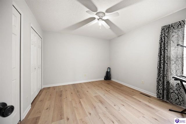 105 April Court, Elizabethtown, KY 42701