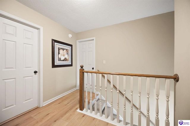 105 April Court, Elizabethtown, KY 42701