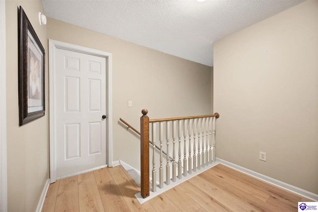 105 April Court, Elizabethtown, KY 42701