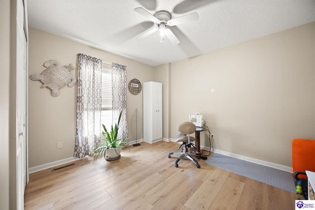 105 April Court, Elizabethtown, KY 42701