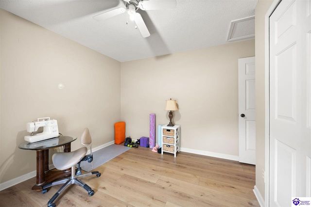 105 April Court, Elizabethtown, KY 42701