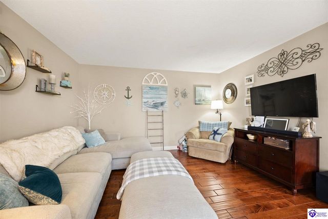 105 April Court, Elizabethtown, KY 42701