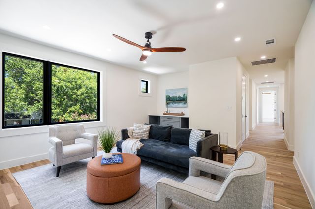 5836 Kenwood Avenue, Dallas, TX 75206