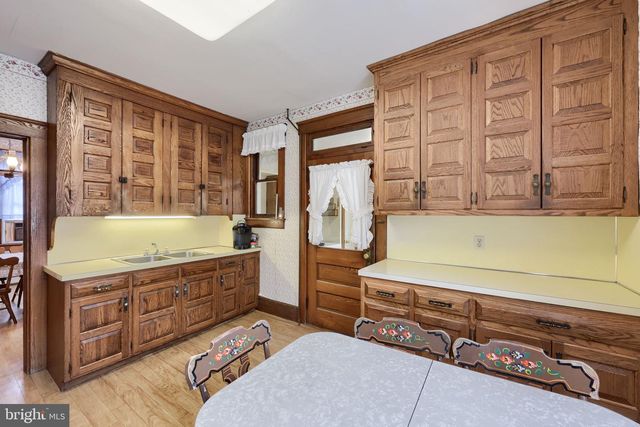 63 W WILLOW RD, Willow Street, PA 17584