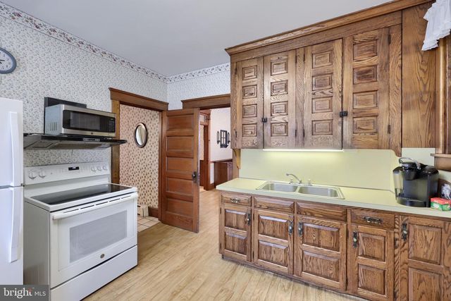 63 W WILLOW RD, Willow Street, PA 17584