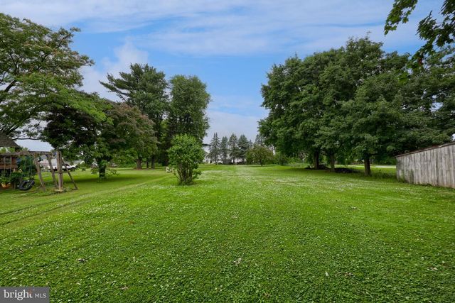 63 W WILLOW RD, Willow Street, PA 17584