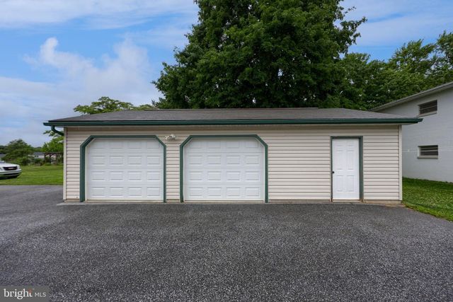 63 W WILLOW RD, Willow Street, PA 17584
