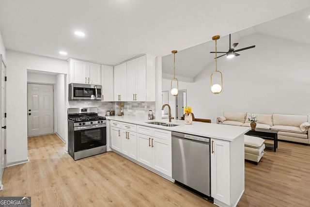 265 Lakeview Lane, Hiram, GA 30141