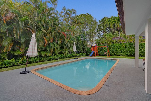 861 Mockingbird Lane, Plantation, FL 33324