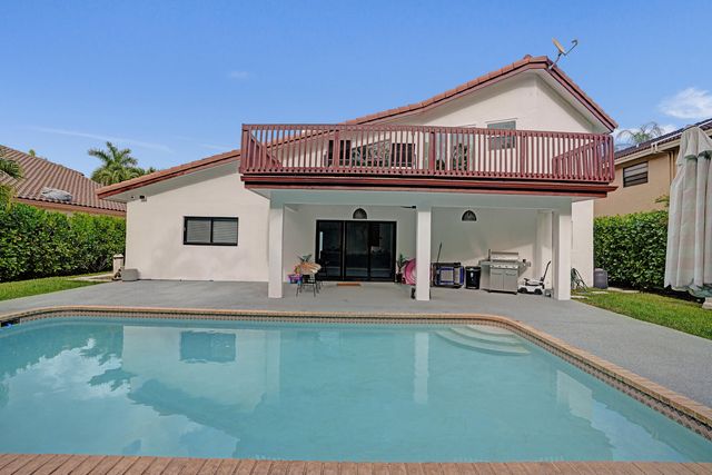 861 Mockingbird Lane, Plantation, FL 33324