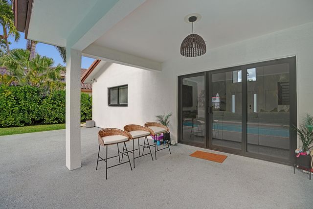 861 Mockingbird Lane, Plantation, FL 33324