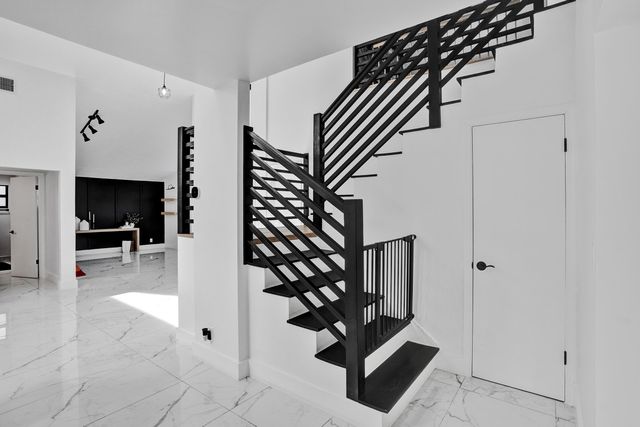 861 Mockingbird Lane, Plantation, FL 33324