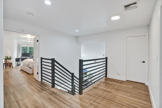 861 Mockingbird Lane, Plantation, FL 33324