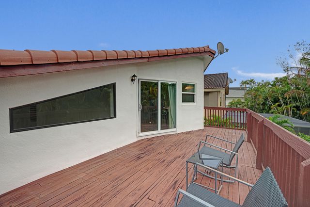 861 Mockingbird Lane, Plantation, FL 33324