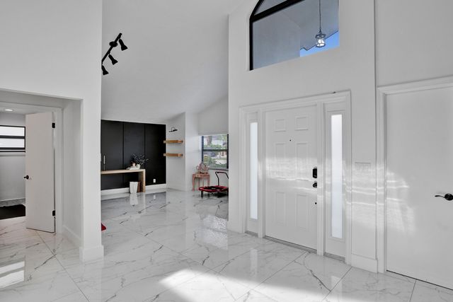 861 Mockingbird Lane, Plantation, FL 33324