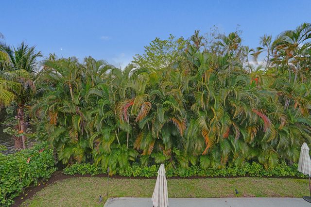 861 Mockingbird Lane, Plantation, FL 33324