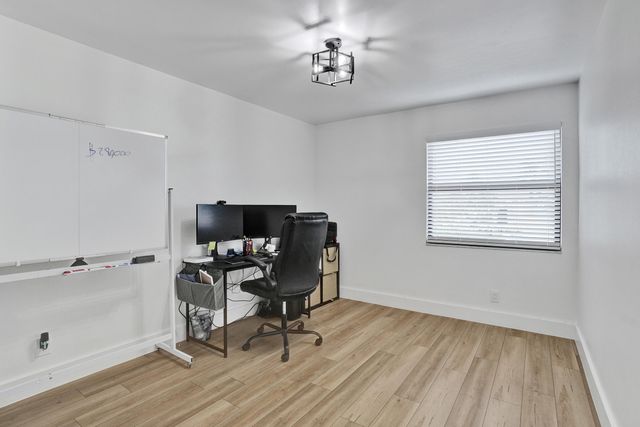 861 Mockingbird Lane, Plantation, FL 33324