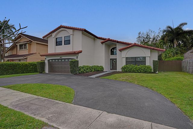 861 Mockingbird Lane, Plantation, FL 33324