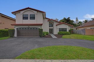 861 Mockingbird Lane, Plantation, FL 33324