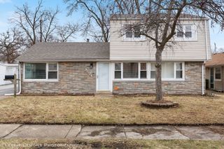 4949 Paxton Road, Oak Lawn, IL 60453