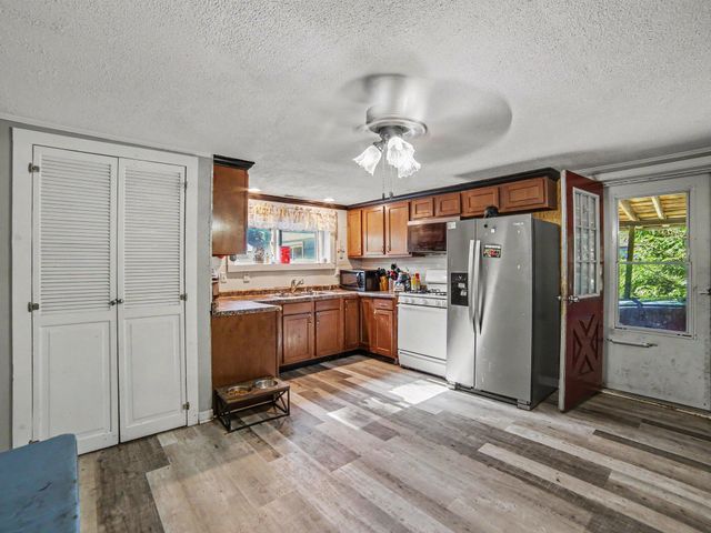 62 S Stewart Street, Muskegon, MI 49442