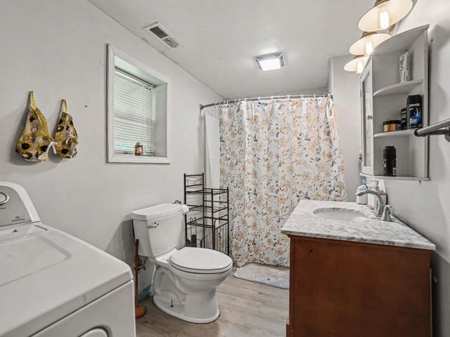 62 S Stewart Street, Muskegon, MI 49442