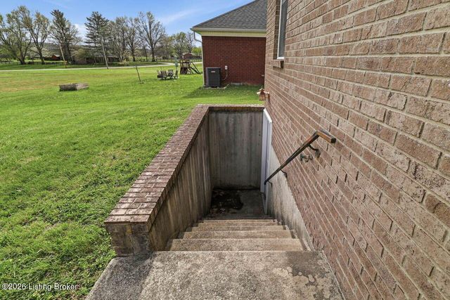 103 Ruth Ln, Bardstown, KY 40004