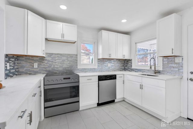 18 John Street, Carteret, NJ 07008