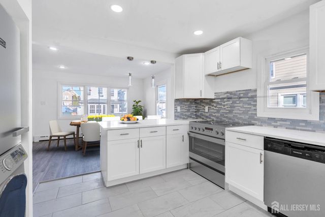 18 John Street, Carteret, NJ 07008