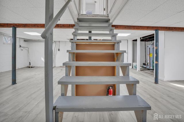 18 John Street, Carteret, NJ 07008