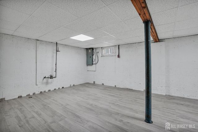 18 John Street, Carteret, NJ 07008