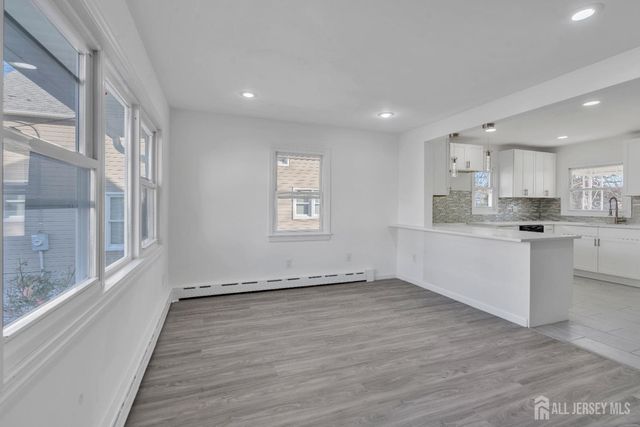 18 John Street, Carteret, NJ 07008