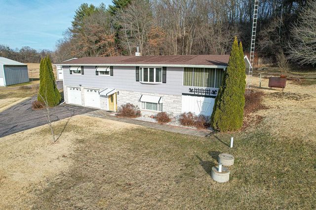 S351 County Road G, Wonewoc, WI 53968