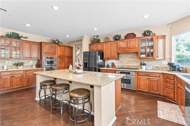 1357 Onyx Circle, Corona, CA 92882