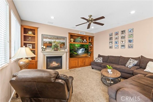 1357 Onyx Circle, Corona, CA 92882