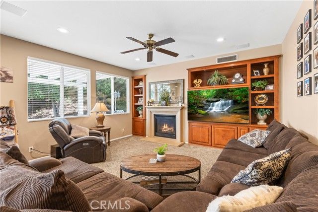 1357 Onyx Circle, Corona, CA 92882