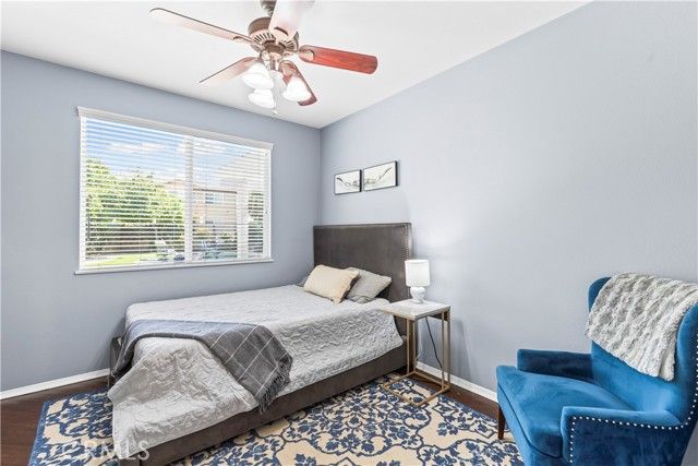 1357 Onyx Circle, Corona, CA 92882