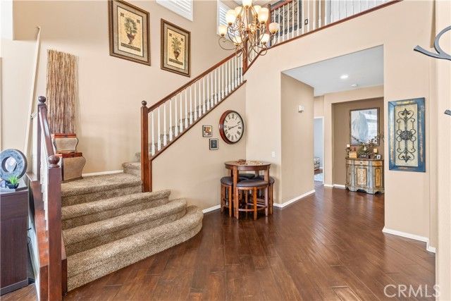 1357 Onyx Circle, Corona, CA 92882